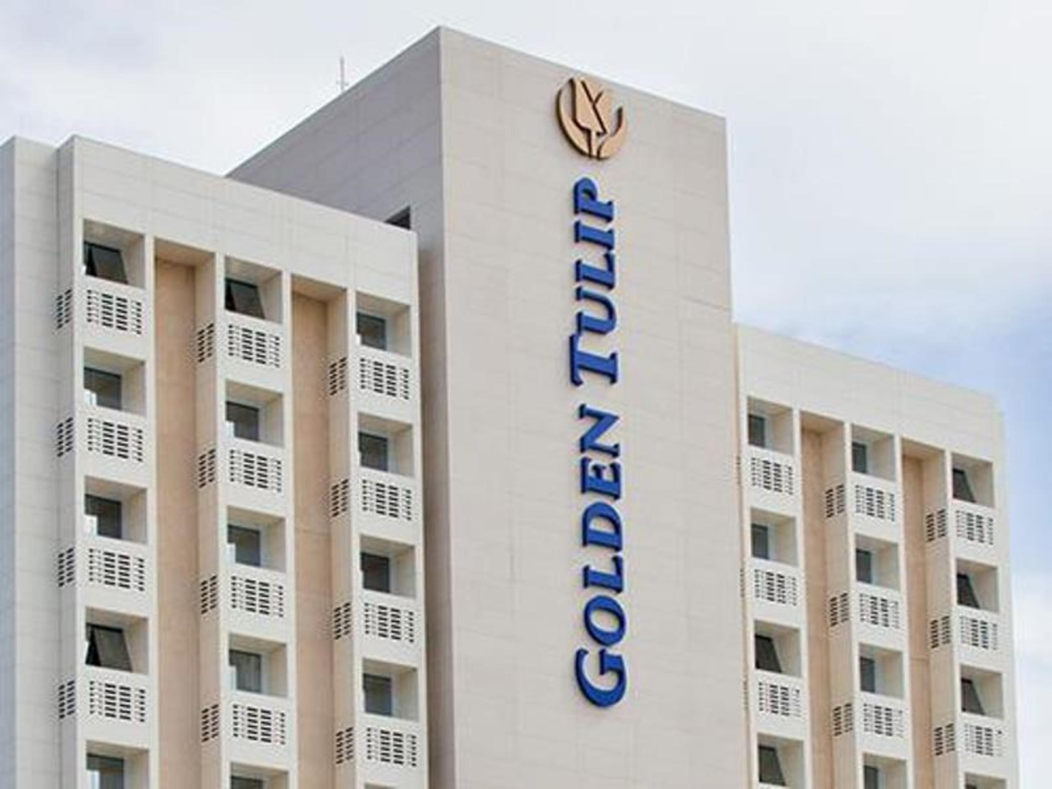 Готель Golden Tulip Сан-Жозе-дус-Кампус Екстер'єр фото