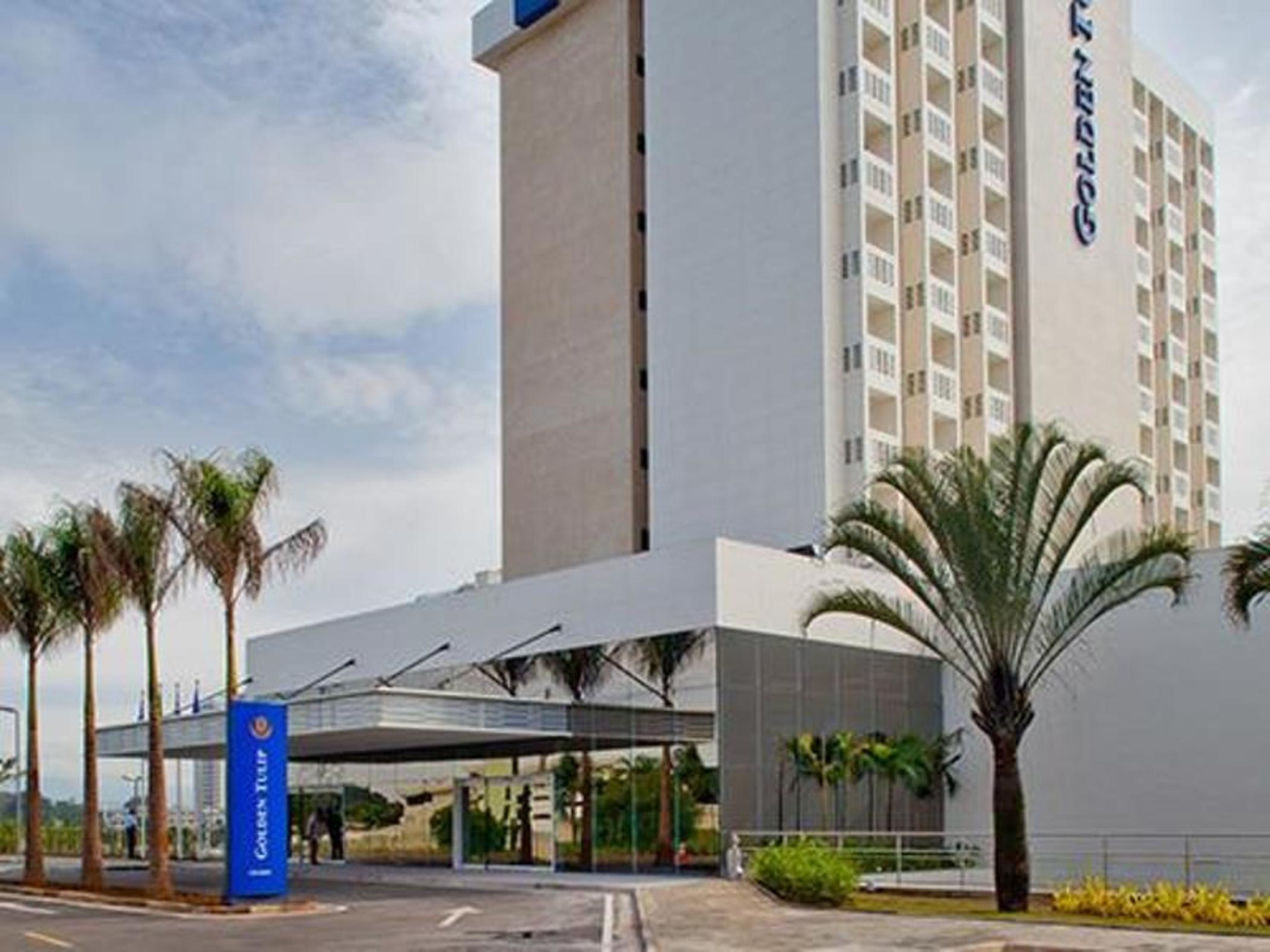 Готель Golden Tulip Сан-Жозе-дус-Кампус Екстер'єр фото